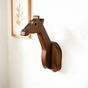 ​Giraffe-Shaped Wooden Wall Hook​​